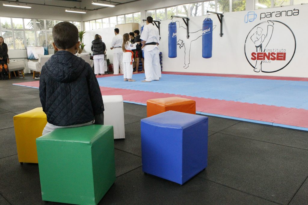 Projeto social Paranoá com alunos do instituto sensei dojo