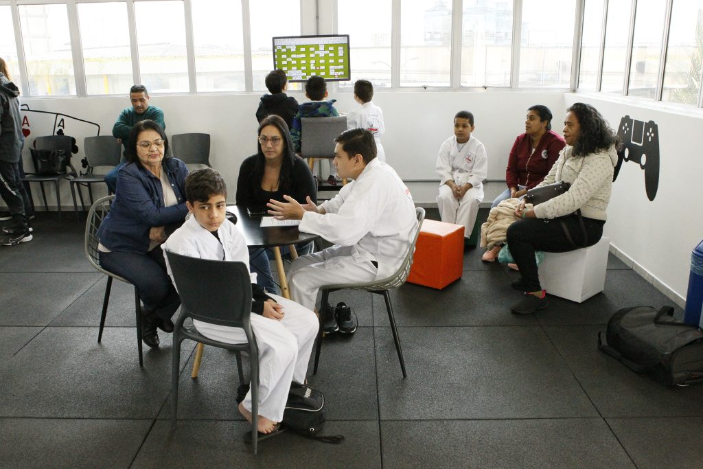 Projeto social Paranoá com alunos do instituto sensei dojo