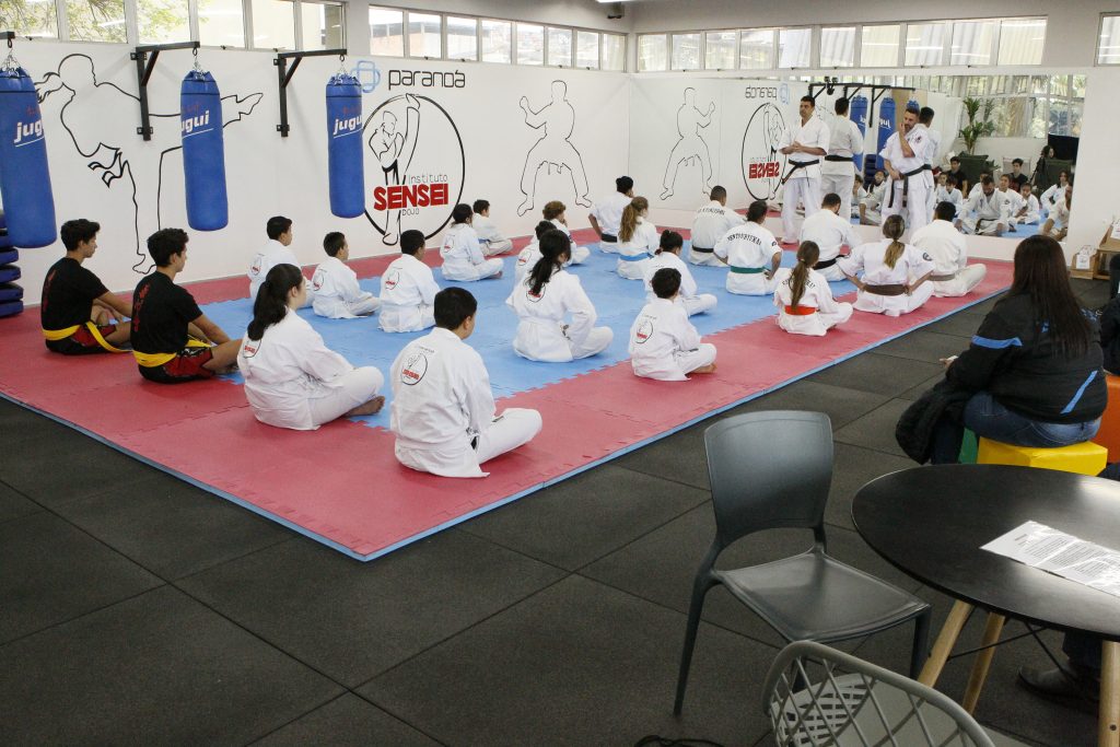 Projeto social Paranoá com alunos do instituto sensei dojo