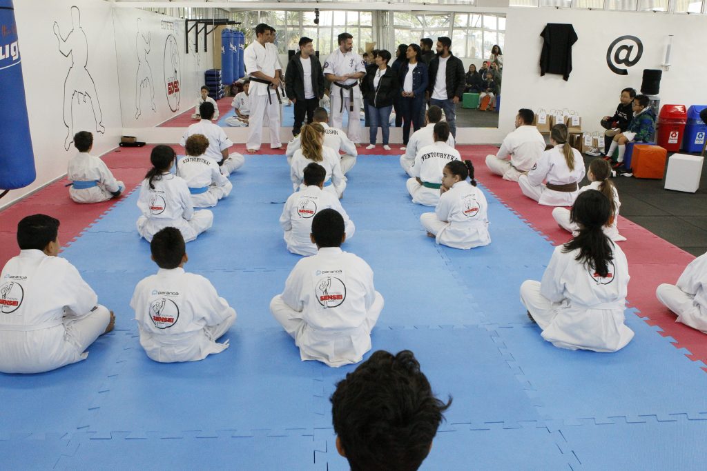 Projeto social Paranoá com alunos do instituto sensei dojo