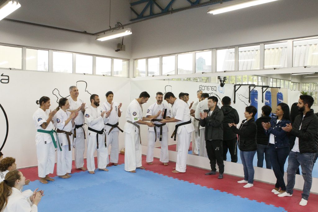 Projeto social Paranoá com alunos do instituto sensei dojo