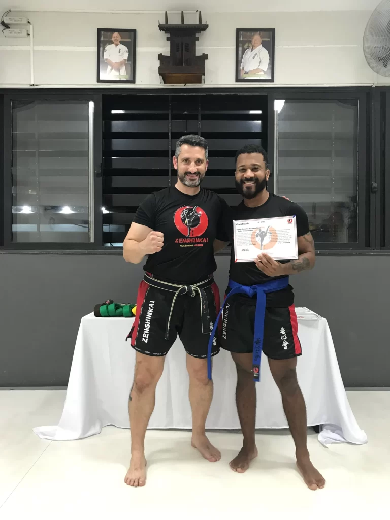 Graduacao de faixas do kickboxing do Sensei Dojo