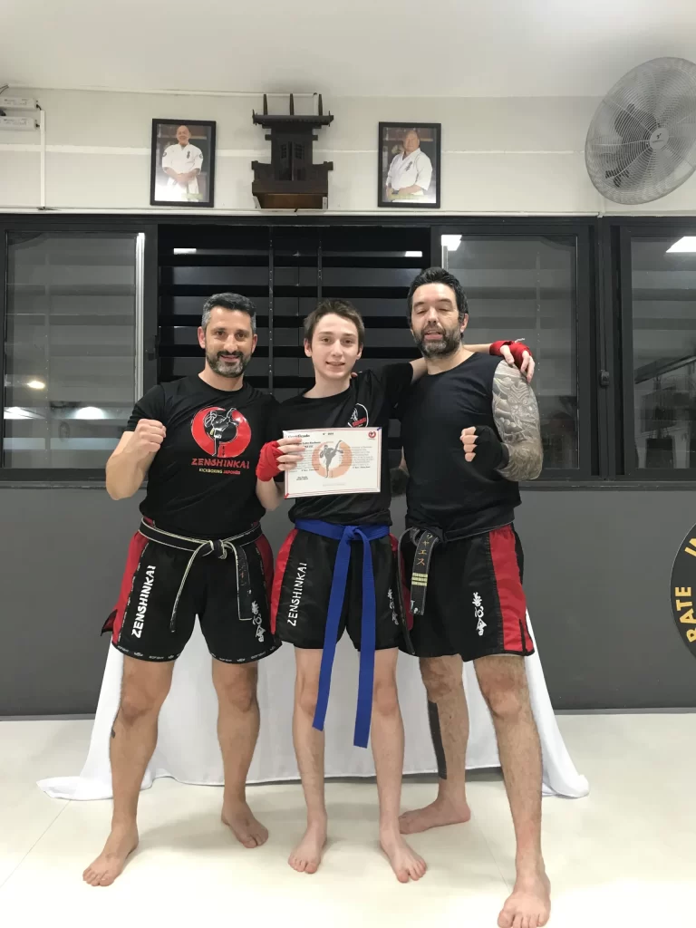 Graduacao de faixas do kickboxing do Sensei Dojo