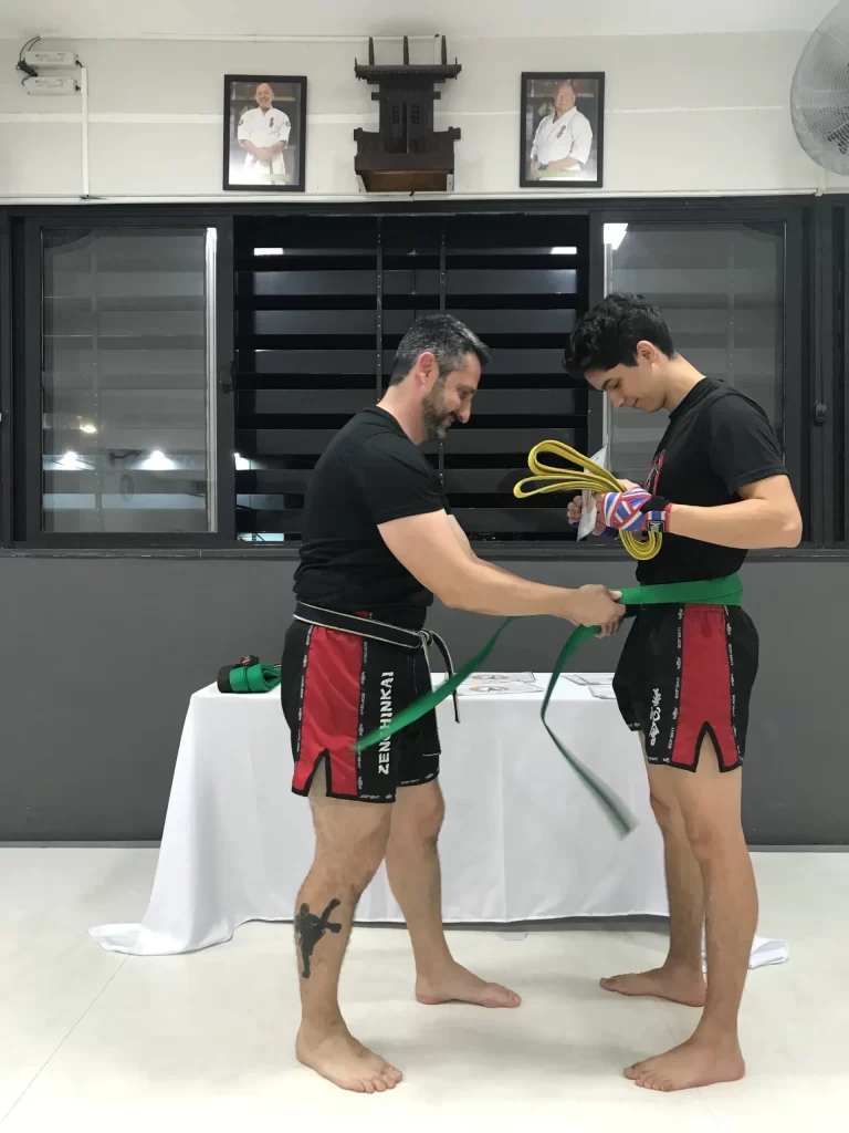 Graduacao de faixas do kickboxing do Sensei Dojo