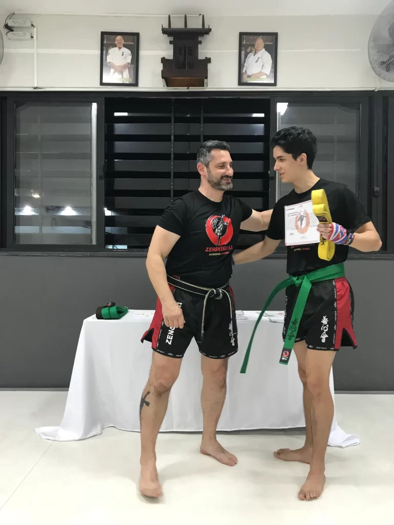 Graduacao de faixas do kickboxing do Sensei Dojo