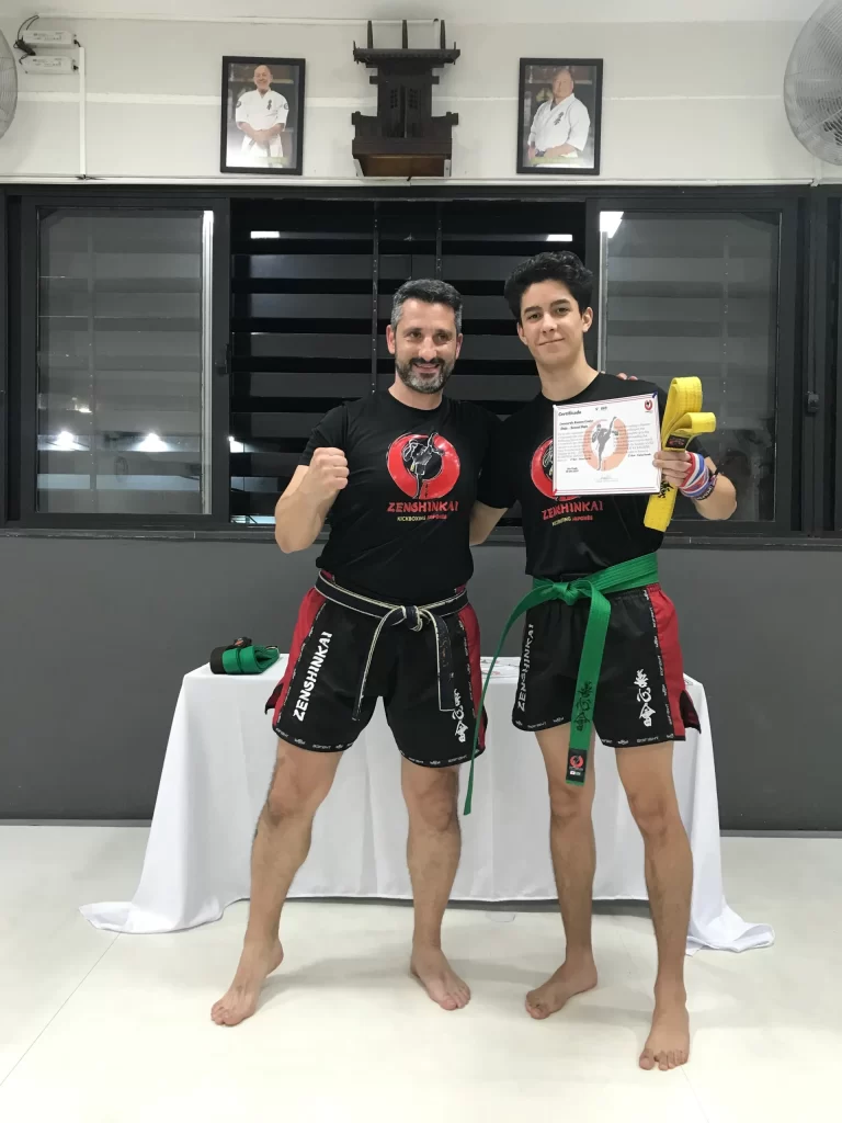 Graduacao de faixas do kickboxing do Sensei Dojo