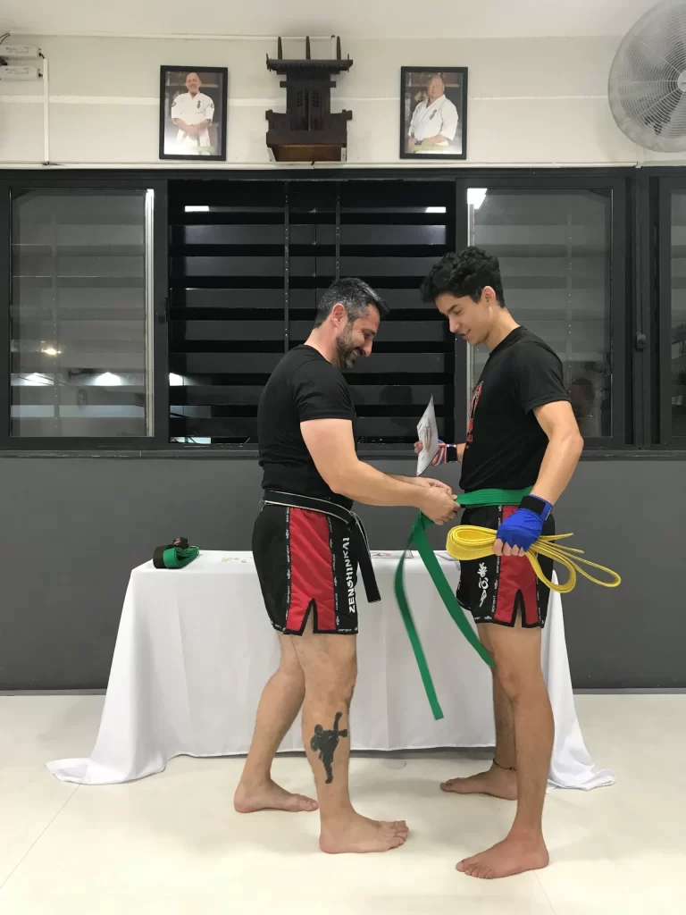 Graduacao de faixas do kickboxing do Sensei Dojo