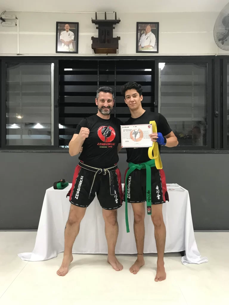 Graduacao de faixas do kickboxing do Sensei Dojo